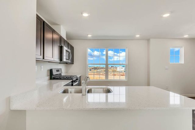 2646 Arrowhead Drive, Pingree Grove, IL 60140