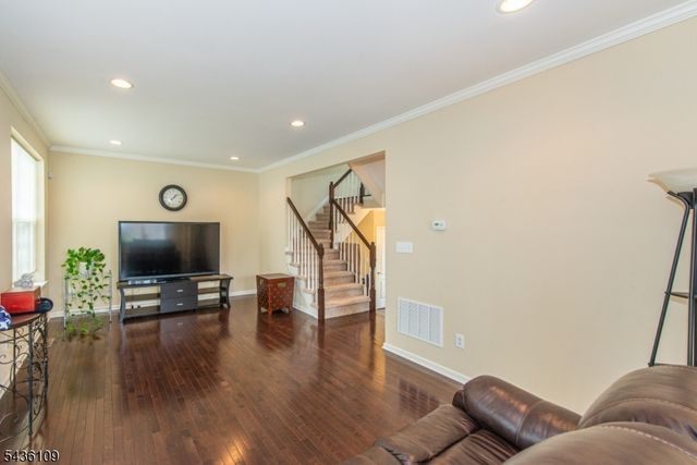 117 Sowers Dr, Mount Olive Twp., NJ 07840