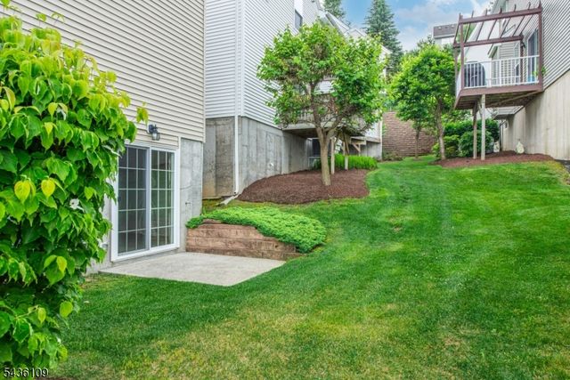 117 Sowers Dr, Mount Olive Twp., NJ 07840
