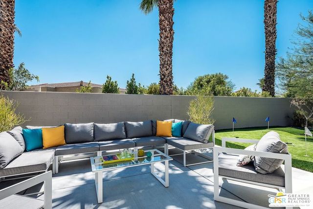 1157 Enamor Court, Palm Springs, CA 92262