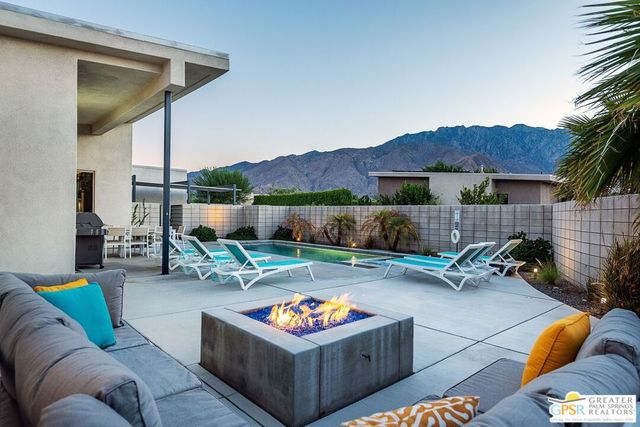 1157 Enamor Court, Palm Springs, CA 92262