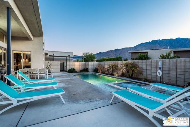 1157 Enamor Court, Palm Springs, CA 92262