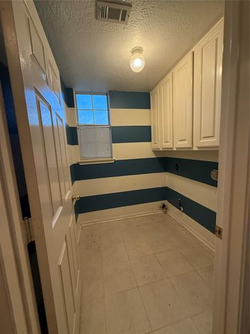 2010 Trail Water Court, Houston, TX 77339
