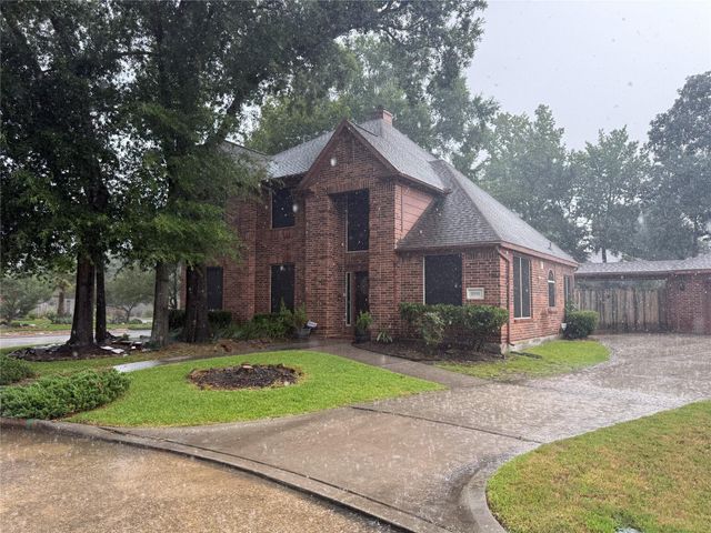 2010 Trail Water Court, Houston, TX 77339