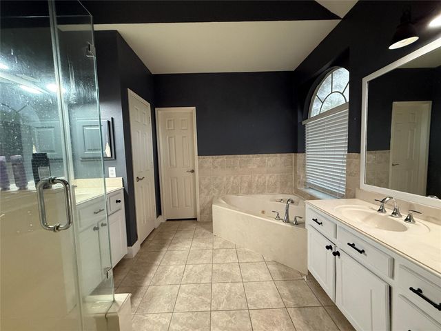 2010 Trail Water Court, Houston, TX 77339