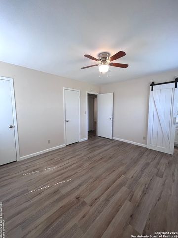 1410 Colleen Dr, Canyon Lake, TX 78133