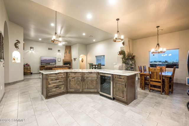 1622 Calle De Valezquez, Las Cruces, NM 88007