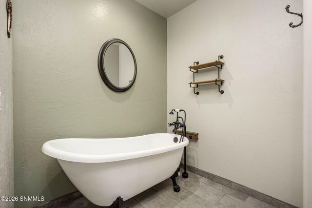 1622 Calle De Valezquez, Las Cruces, NM 88007