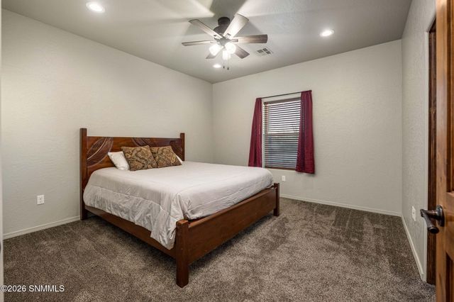 1622 Calle De Valezquez, Las Cruces, NM 88007