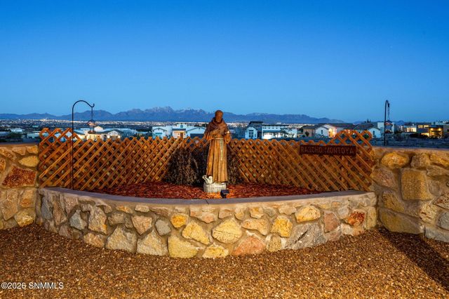 1622 Calle De Valezquez, Las Cruces, NM 88007