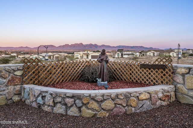 1622 Calle De Valezquez, Las Cruces, NM 88007