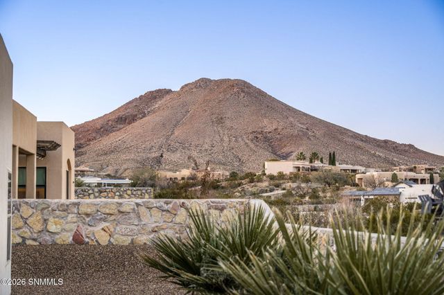 1622 Calle De Valezquez, Las Cruces, NM 88007