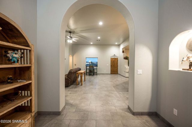 1622 Calle De Valezquez, Las Cruces, NM 88007