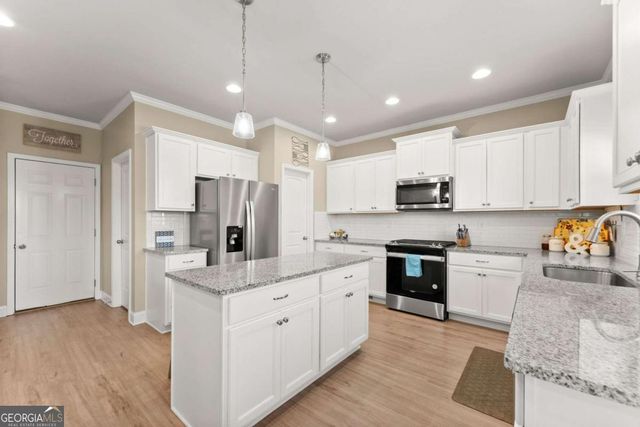 3929 Camden Court, Gainesville, GA 30506