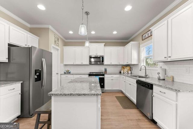 3929 Camden Court, Gainesville, GA 30506