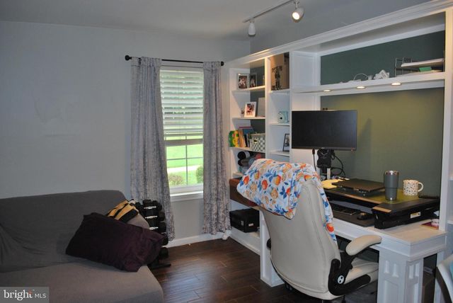 5 POWELL CT, Hightstown, NJ 08520