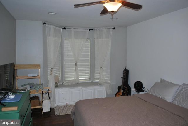 5 POWELL CT, Hightstown, NJ 08520