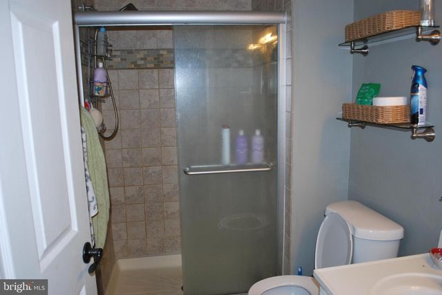 5 POWELL CT, Hightstown, NJ 08520