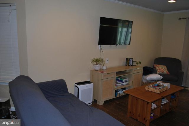 5 POWELL CT, Hightstown, NJ 08520