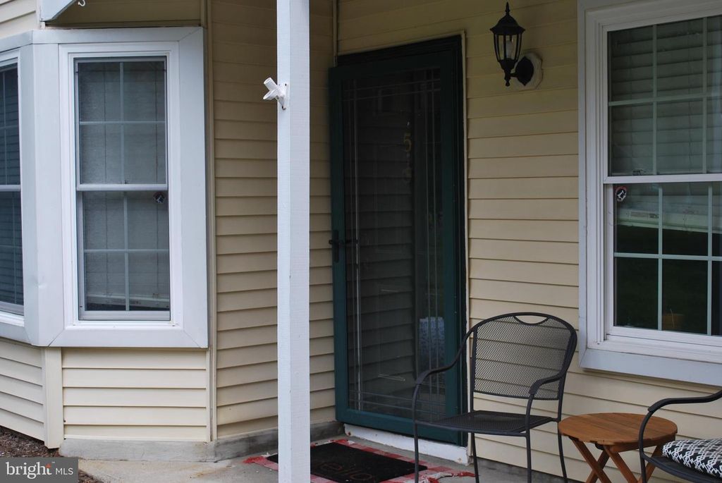 5 POWELL CT, Hightstown, NJ 08520