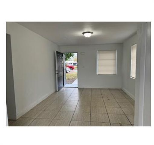 16201 NW 27th Avenue NW 16201, Opa-locka, FL 33054