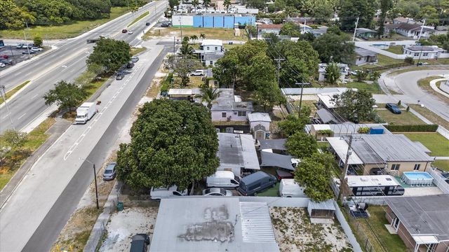 16201 NW 27th Avenue NW 16201, Opa-locka, FL 33054