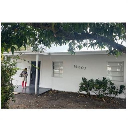 16201 NW 27th Avenue NW 16201, Opa-locka, FL 33054