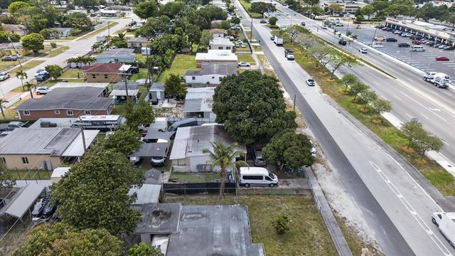 16201 NW 27th Avenue NW 16201, Opa-locka, FL 33054