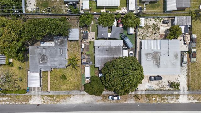 16201 NW 27th Avenue NW 16201, Opa-locka, FL 33054
