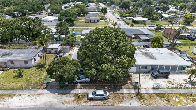 16201 NW 27th Avenue NW 16201, Opa-locka, FL 33054