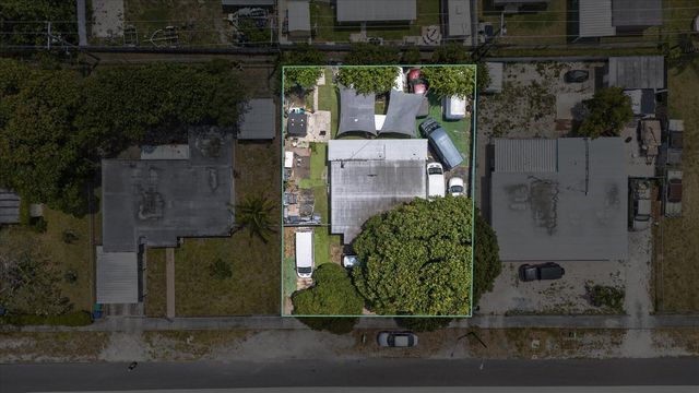 16201 NW 27th Avenue NW 16201, Opa-locka, FL 33054