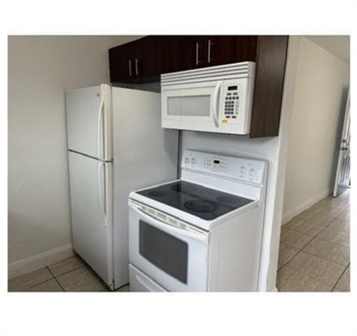 16201 NW 27th Avenue NW 16201, Opa-locka, FL 33054