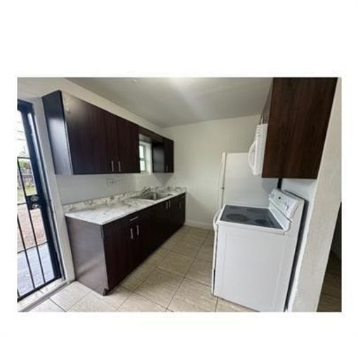 16201 NW 27th Avenue NW 16201, Opa-locka, FL 33054