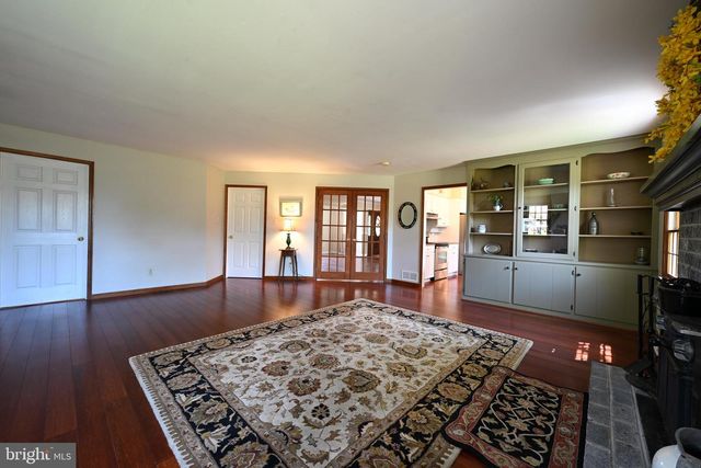 126 JULIUSTOWN RD, Columbus, NJ 08022
