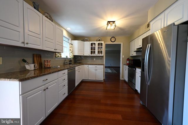 126 JULIUSTOWN RD, Columbus, NJ 08022