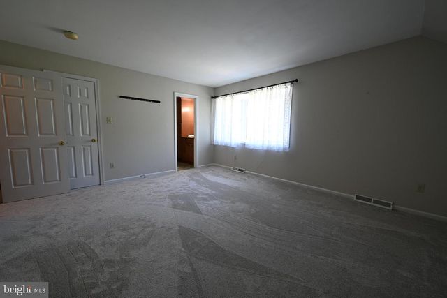 126 JULIUSTOWN RD, Columbus, NJ 08022