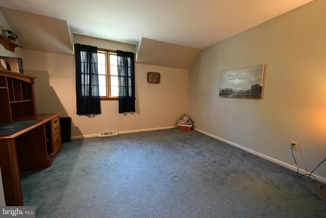 126 JULIUSTOWN RD, Columbus, NJ 08022
