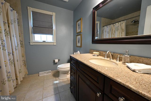 126 JULIUSTOWN RD, Columbus, NJ 08022