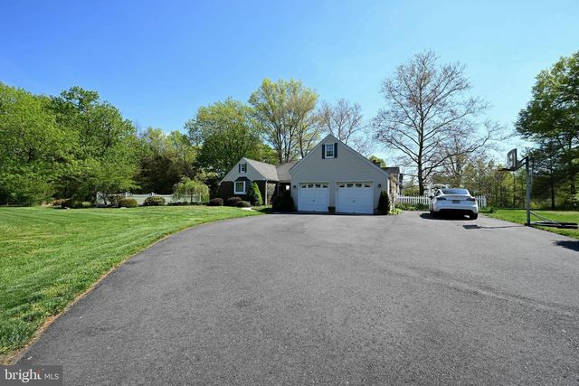 126 JULIUSTOWN RD, Columbus, NJ 08022