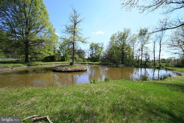 126 JULIUSTOWN RD, Columbus, NJ 08022