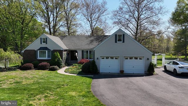 126 JULIUSTOWN RD, Columbus, NJ 08022