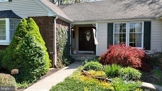 126 JULIUSTOWN RD, Columbus, NJ 08022