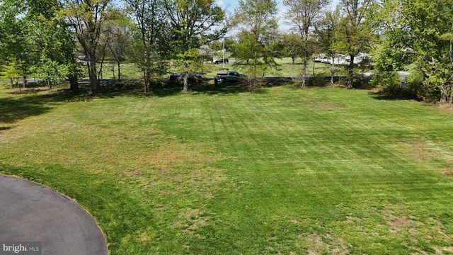 126 JULIUSTOWN RD, Columbus, NJ 08022