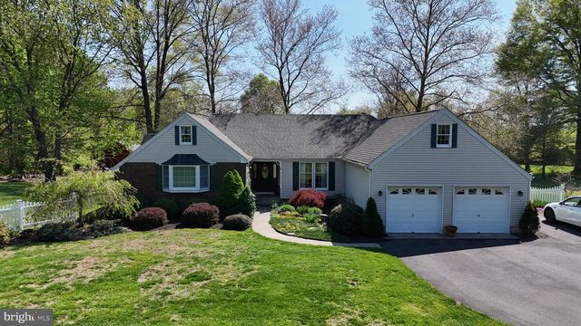 126 JULIUSTOWN RD, Columbus, NJ 08022