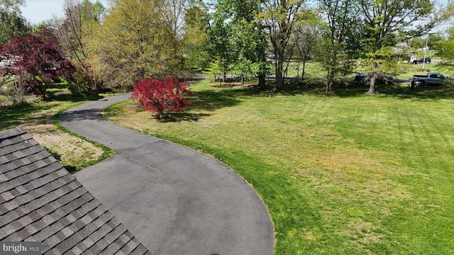 126 JULIUSTOWN RD, Columbus, NJ 08022
