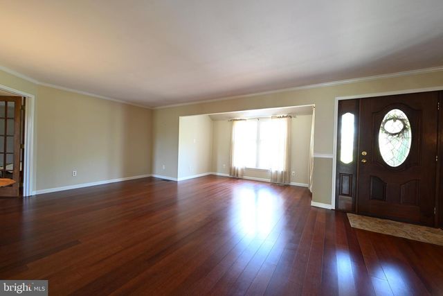 126 JULIUSTOWN RD, Columbus, NJ 08022