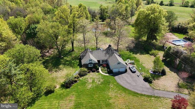 126 JULIUSTOWN RD, Columbus, NJ 08022