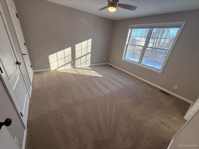 1113 Tartan Lane, Walled Lake, MI 48390