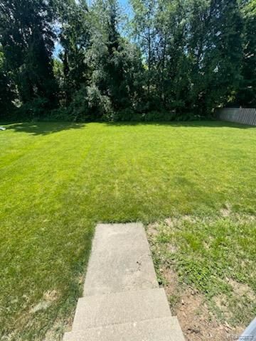 1113 Tartan Lane, Walled Lake, MI 48390