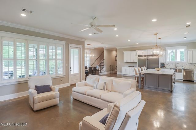 15240 Karen Road, Biloxi, MS 39532